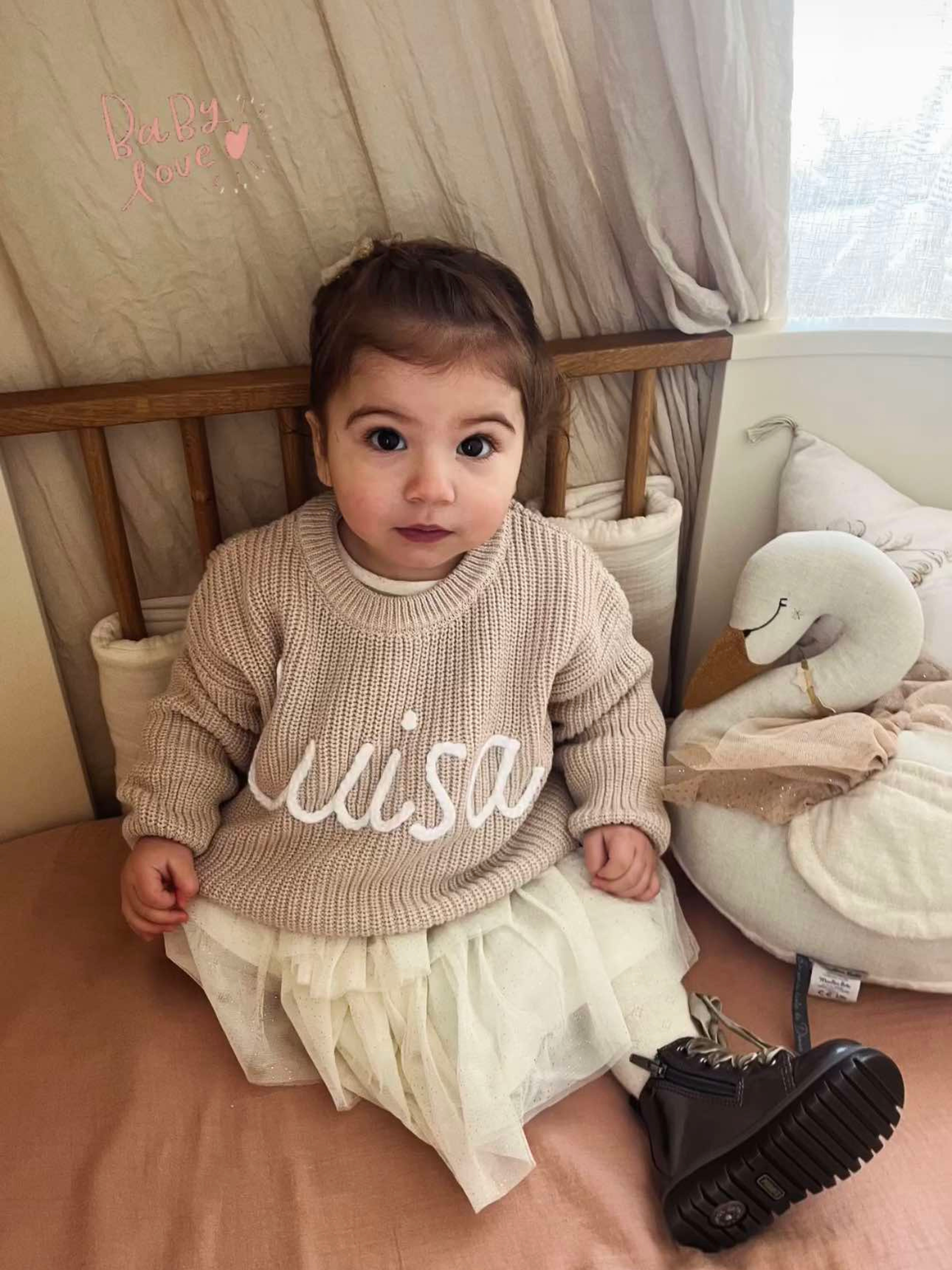 Pull bébé brodé tricoté à la main 100% coton