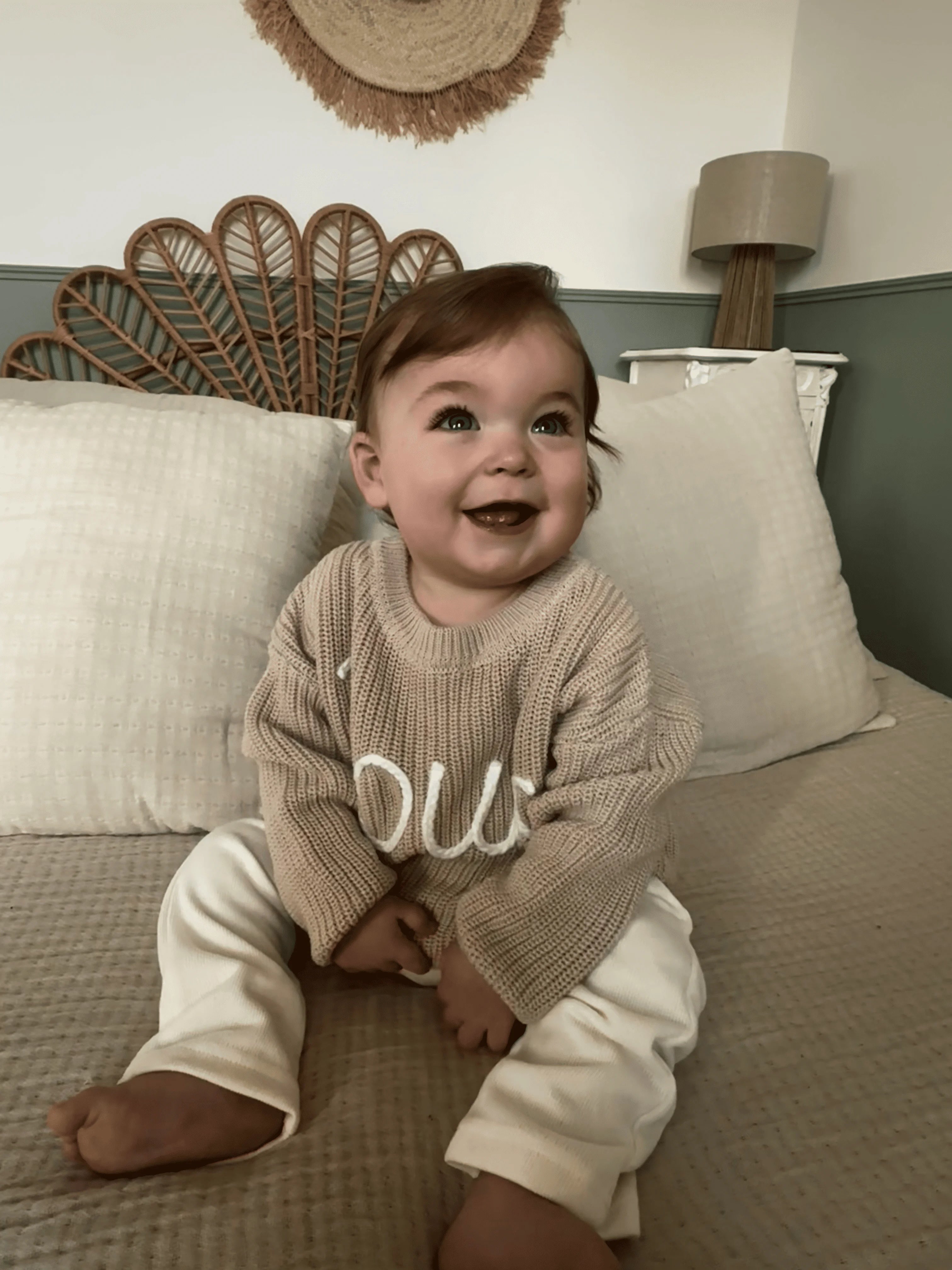 Pull bébé brodé tricoté à la main 100% coton