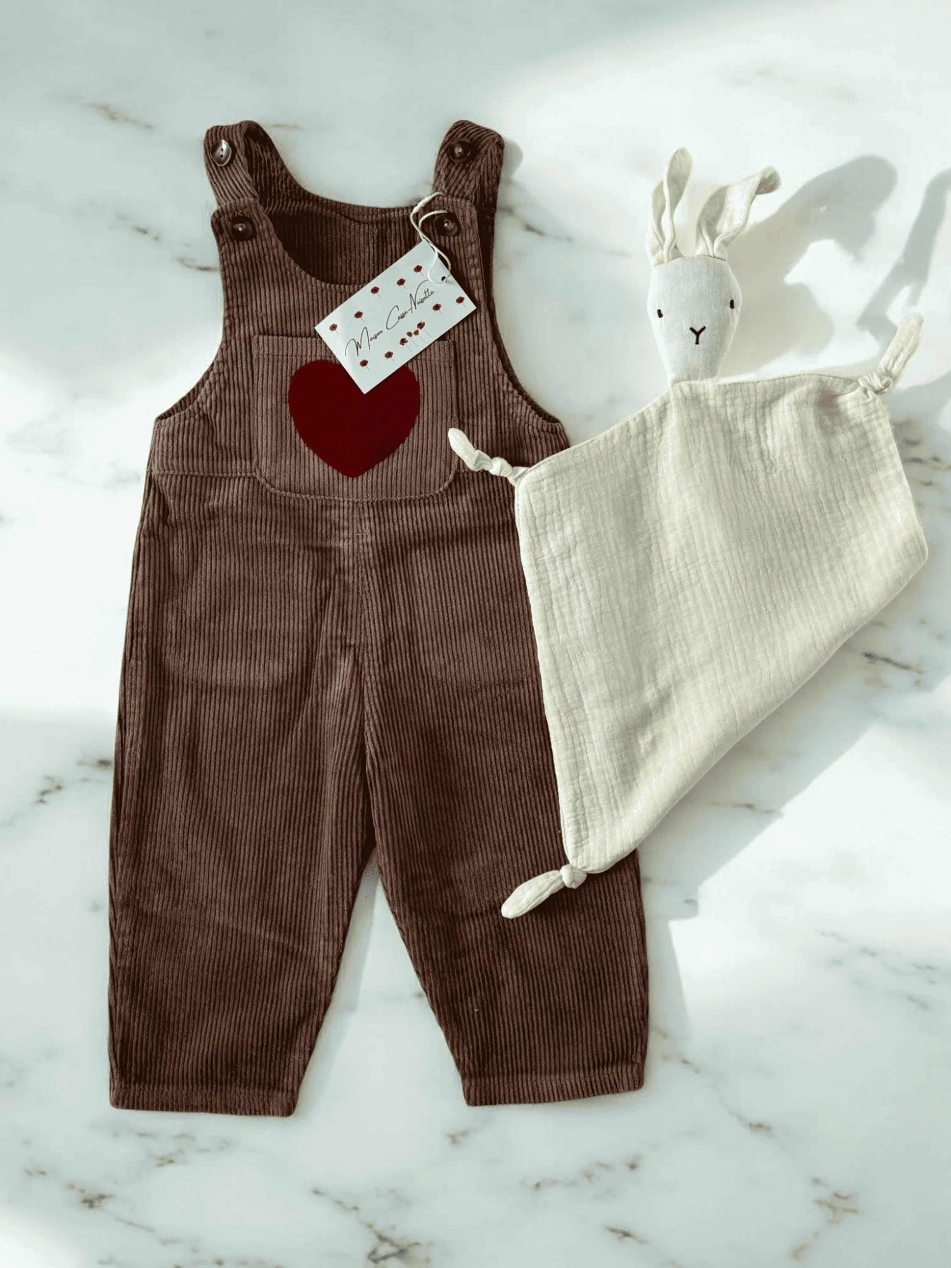 Coup de Coeur Et Douceur Absolue - La Salopette En Coton Avec Son Coeur Brodé