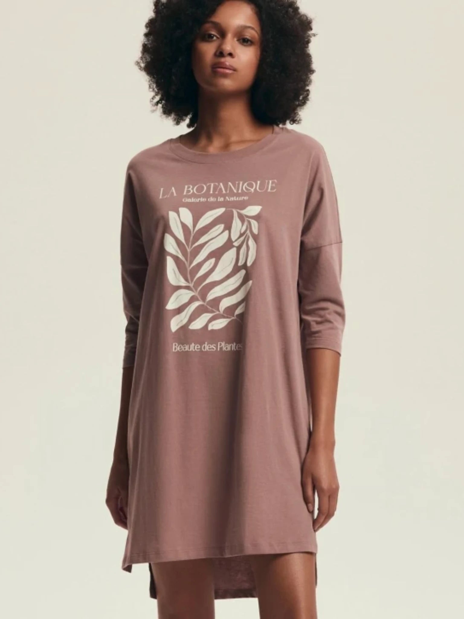 Chemise de nuit femme coton Oeko-Tex® | Motif botanique chic et confortable