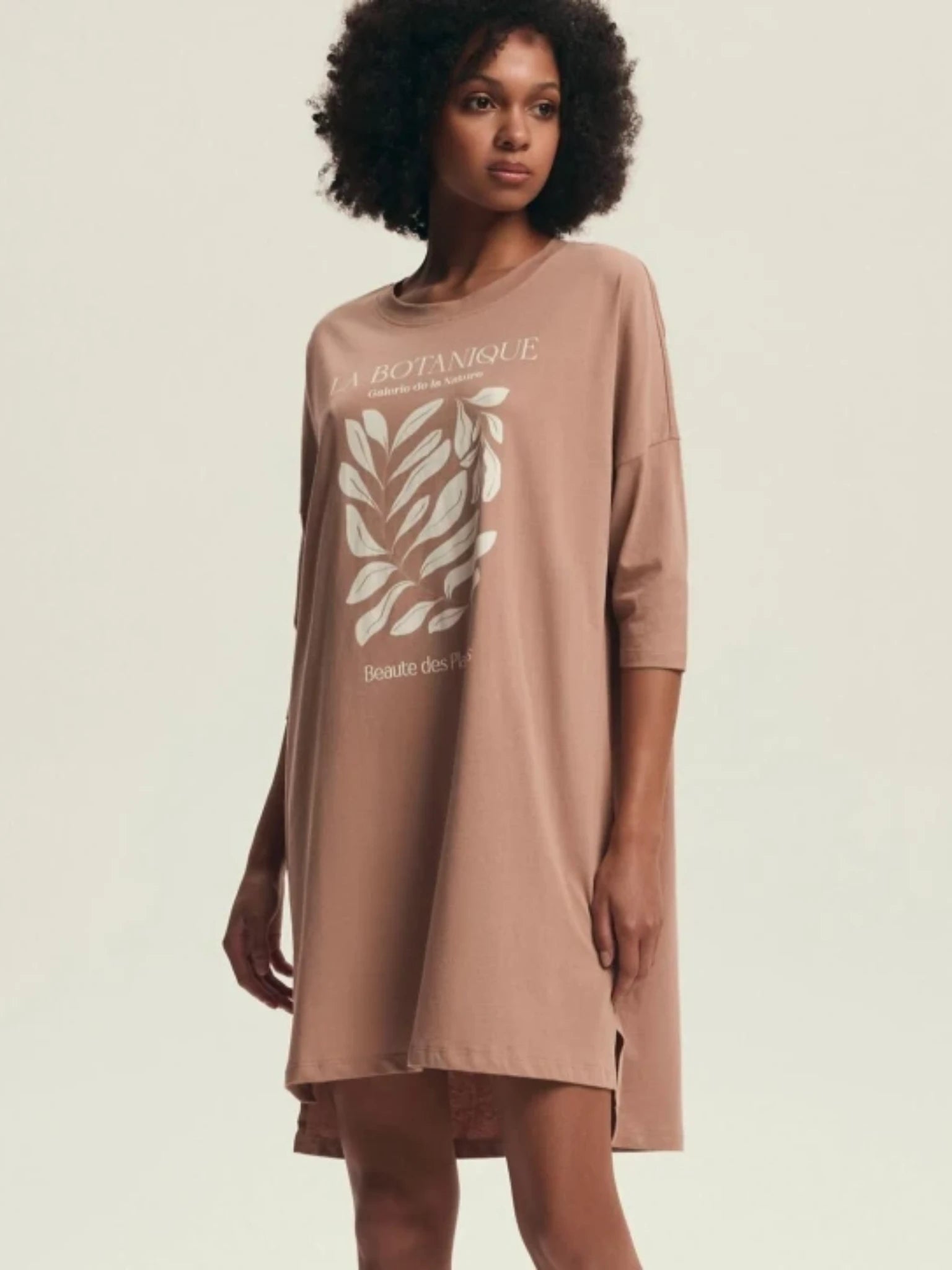 Chemise de nuit femme coton Oeko-Tex® | Motif botanique chic et confortable