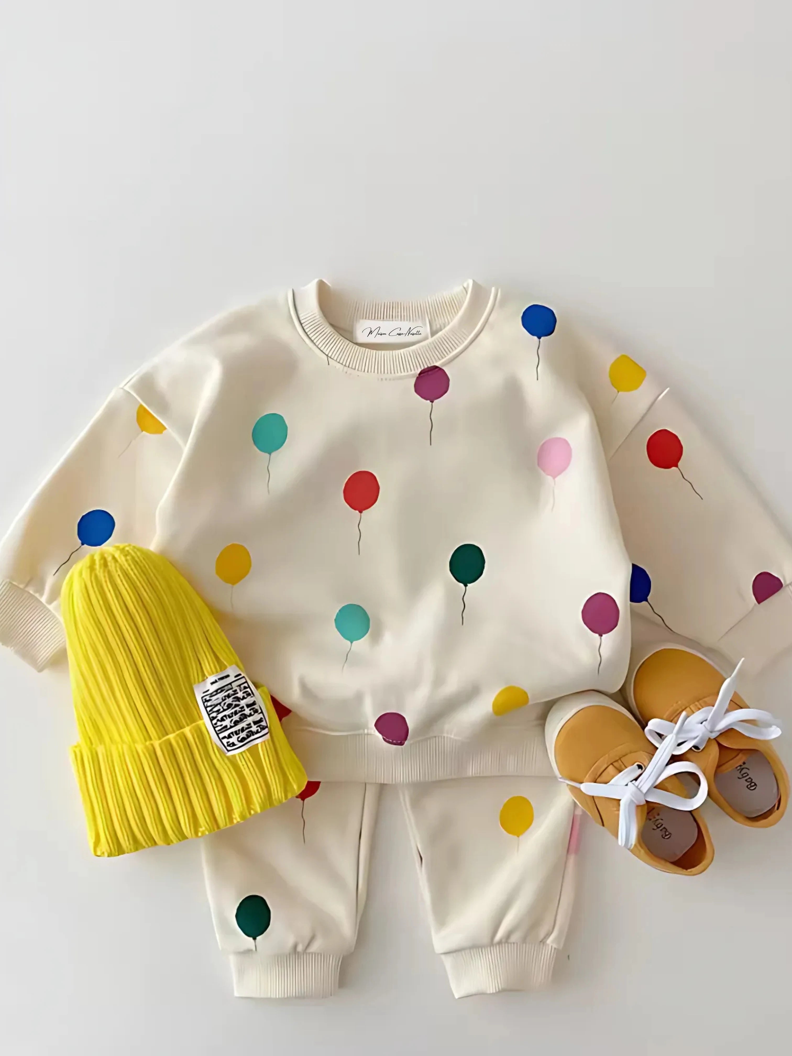 Motifs Ludiques & Tenue Confort au Quotidien - L'Ensemble Sweat & Pantalon Ballons Multicolores