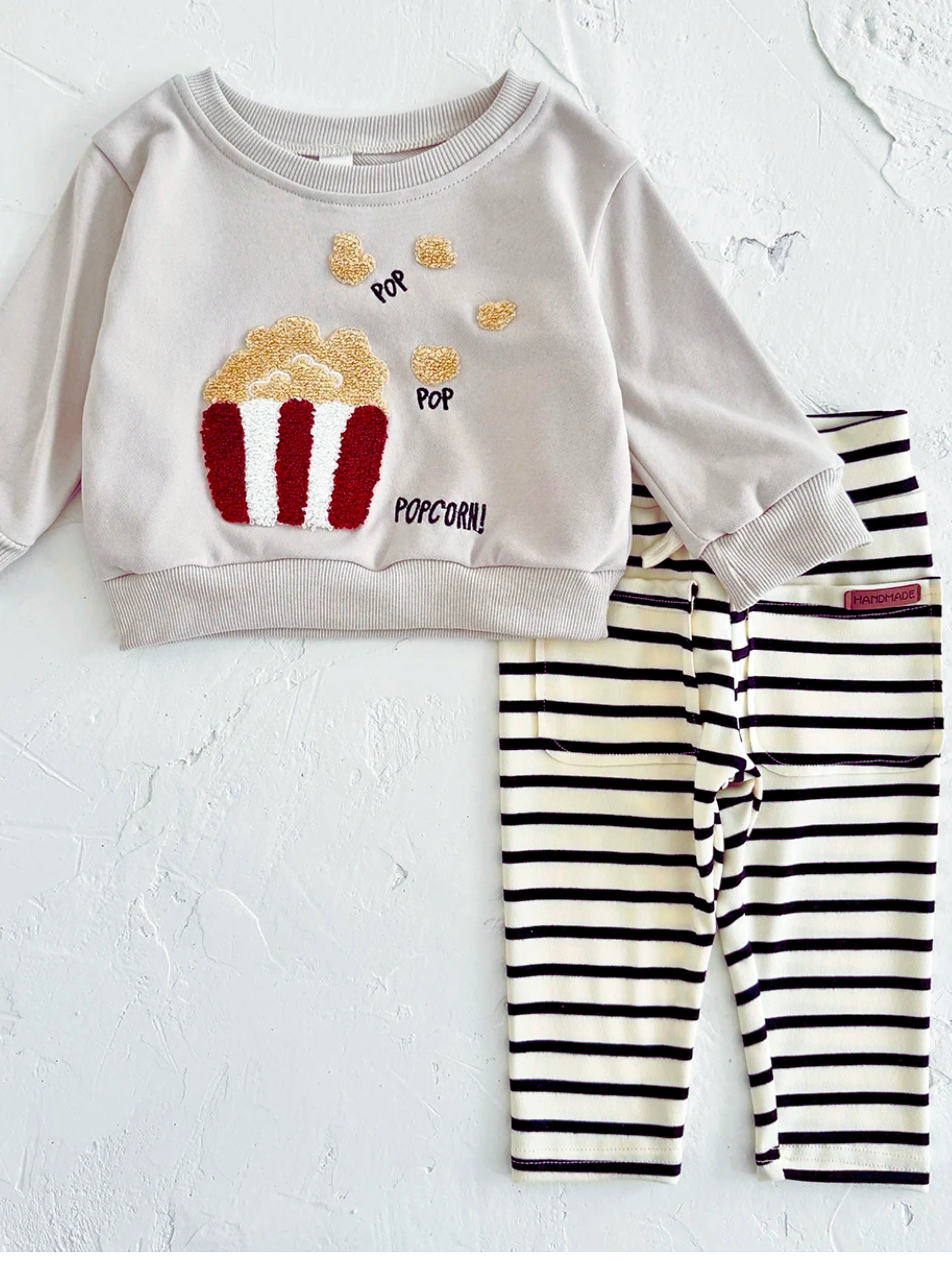 Style Craquant & Matière Douce et Texturée | L'Ensemble Sweat & Pantalon Popcorn