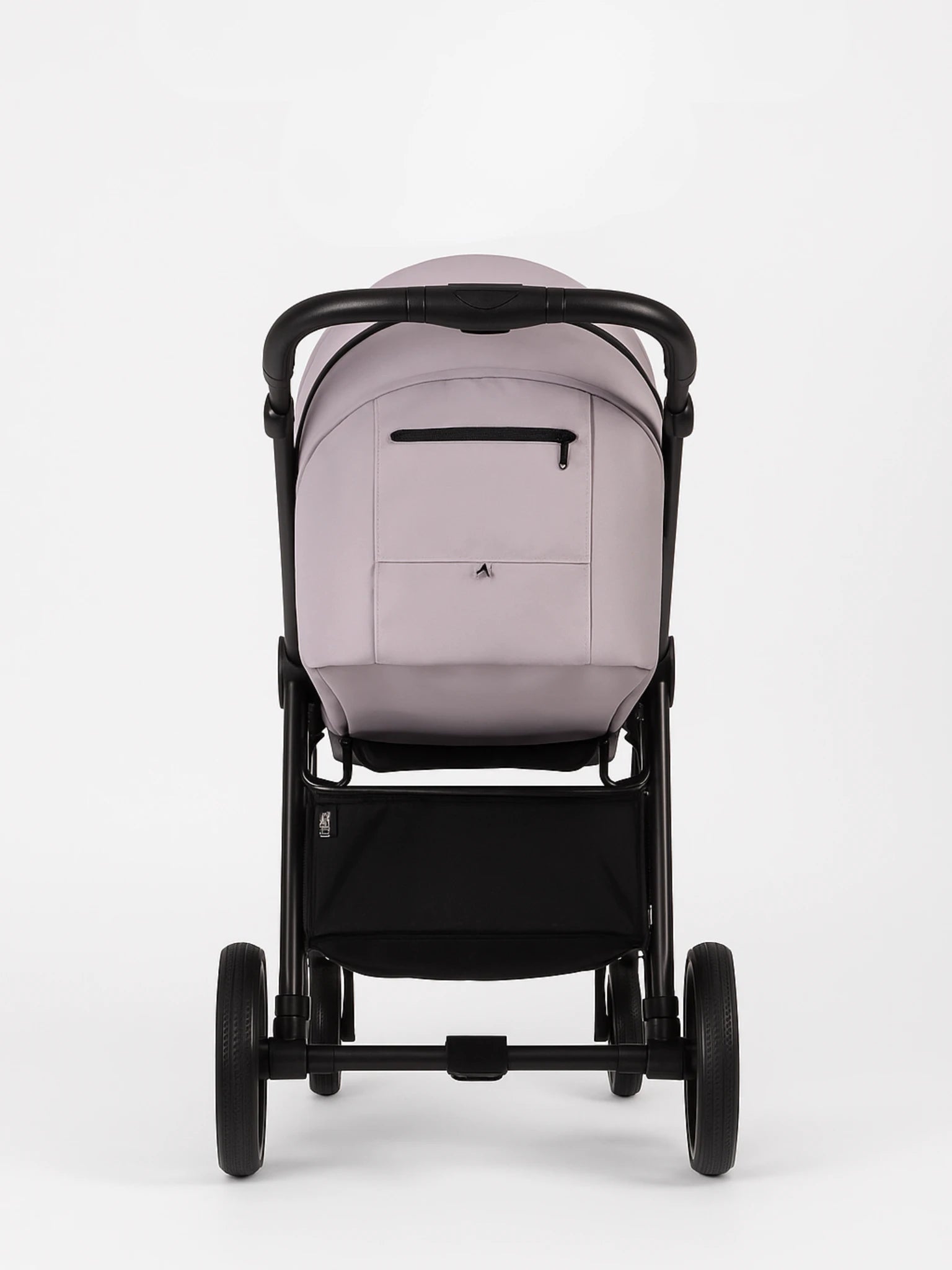 La seule poussette compacte qui protège votre bébé comme une forteresse, sans casser votre dos ni votre budget.