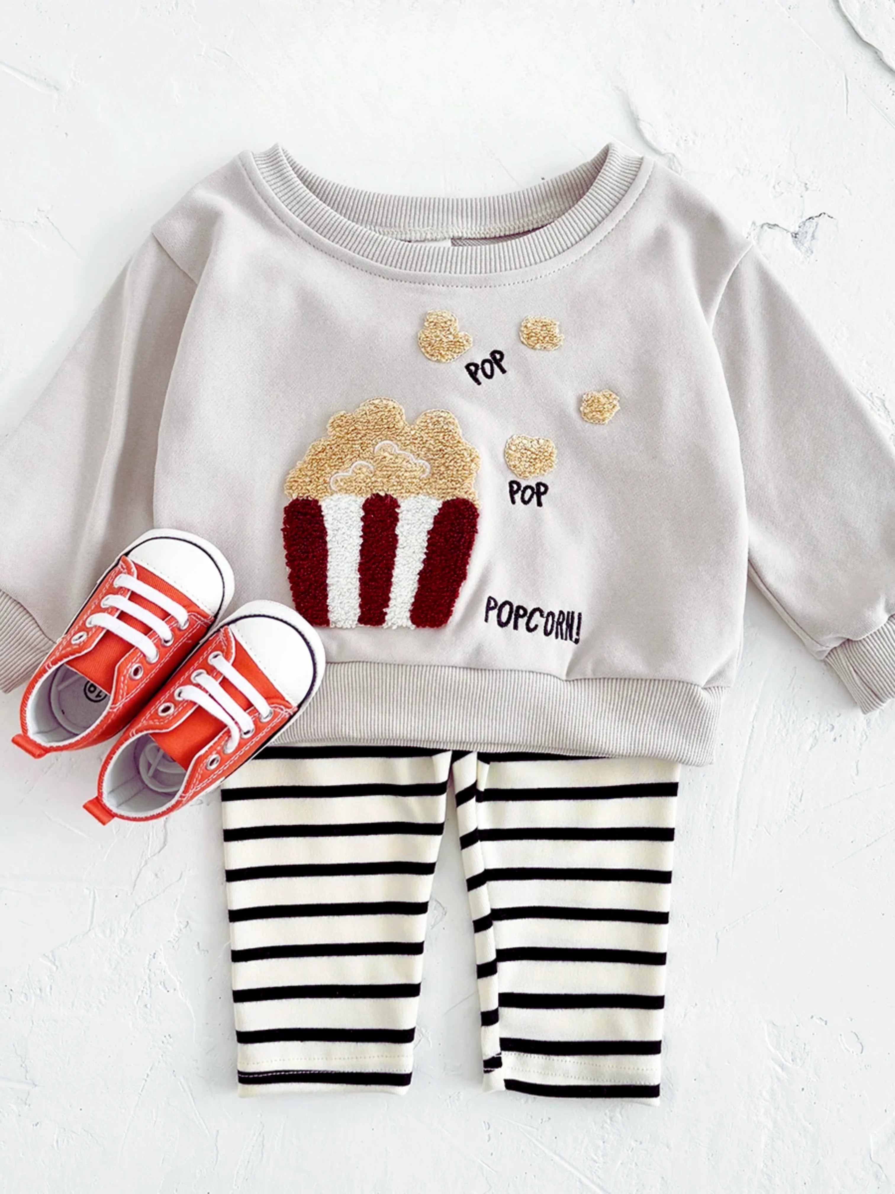 Style Craquant & Matière Douce et Texturée | L'Ensemble Sweat & Pantalon Popcorn